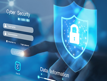 在线用户名和密码字段以及象征网络安全的锁定挂锁。